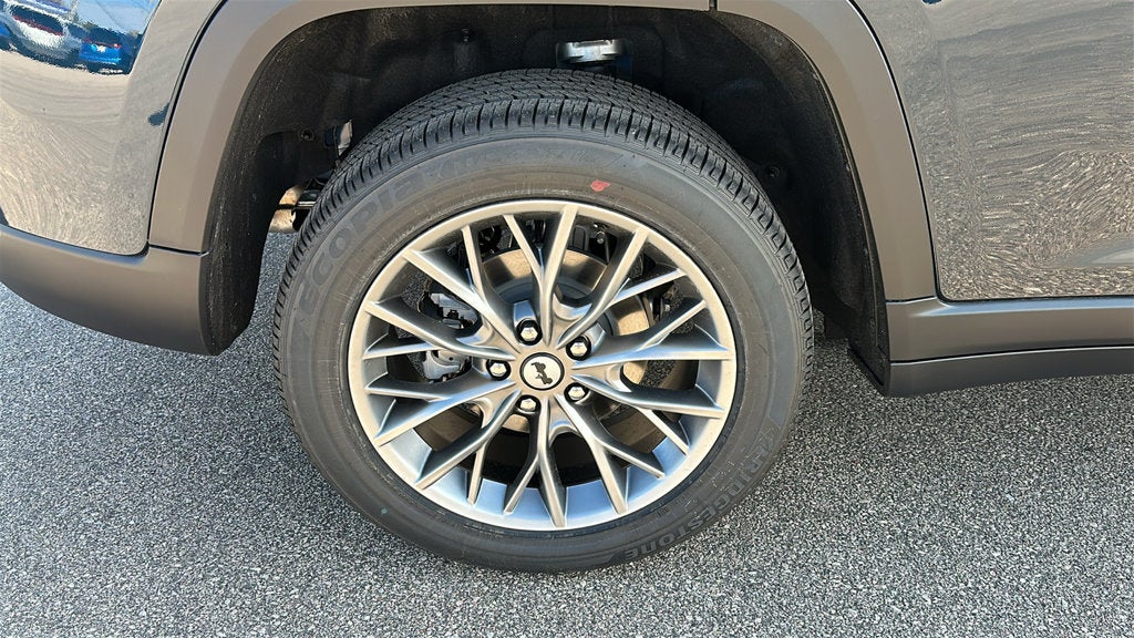 2027 Jeep Grand Cherokee GRAND CHEROKEE LIMITED 4X4
