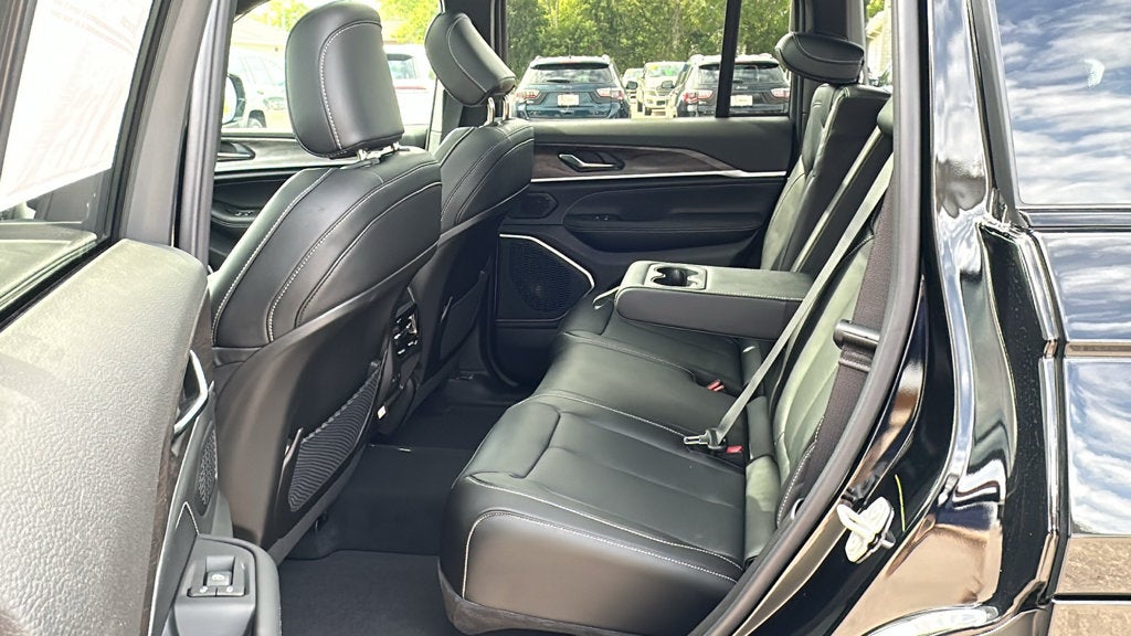 2027 Jeep Grand Cherokee GRAND CHEROKEE LIMITED RESERVE 4X4