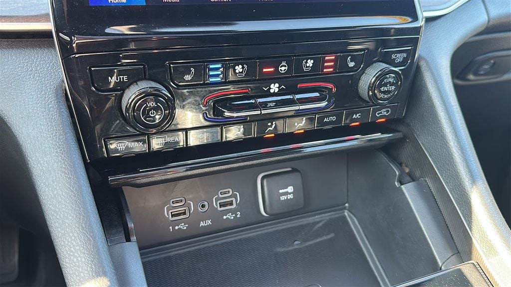 2025 Jeep Grand Cherokee L Limited 4x4