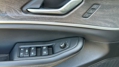 2027 Jeep Grand Cherokee GRAND CHEROKEE L LIMITED 4X4