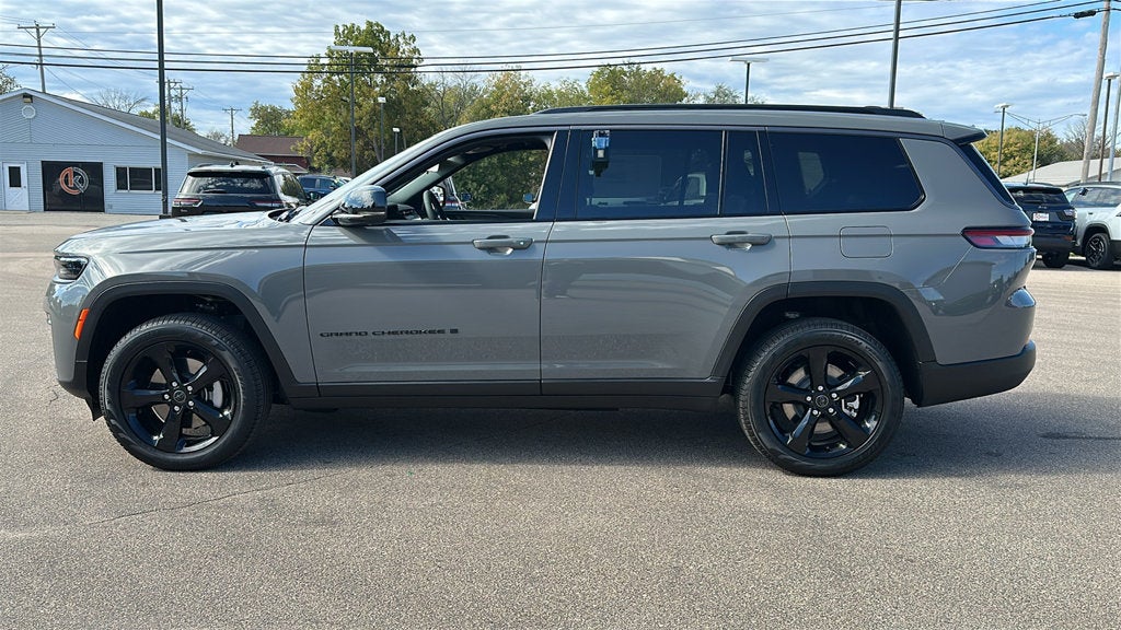 2027 Jeep Grand Cherokee GRAND CHEROKEE L LIMITED 4X4