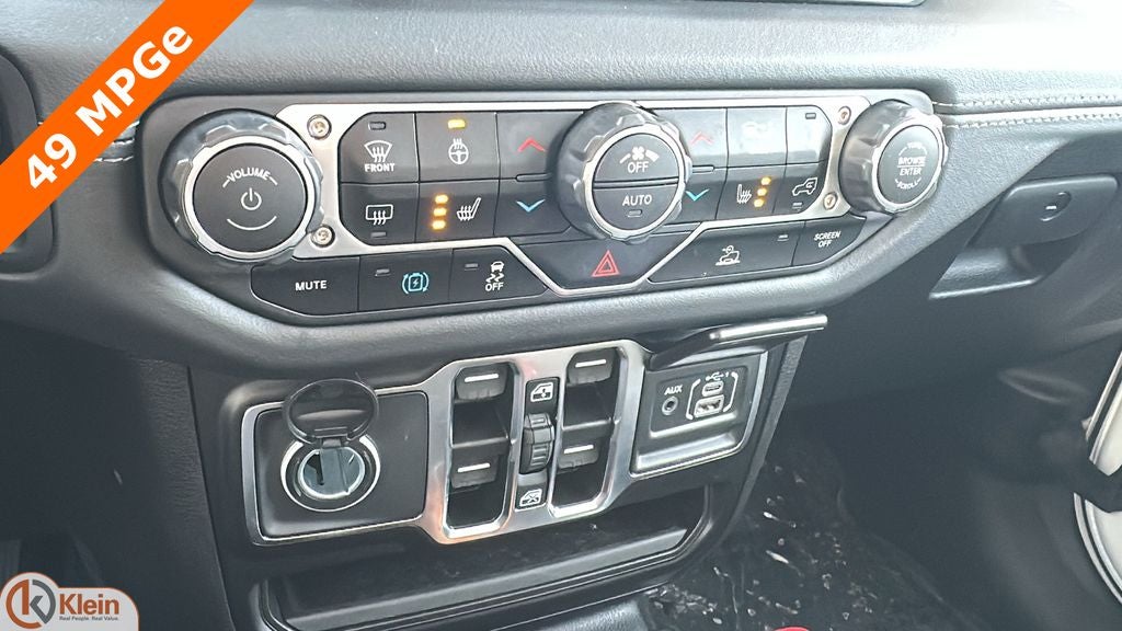 2025 Jeep Wrangler Sahara 4xe