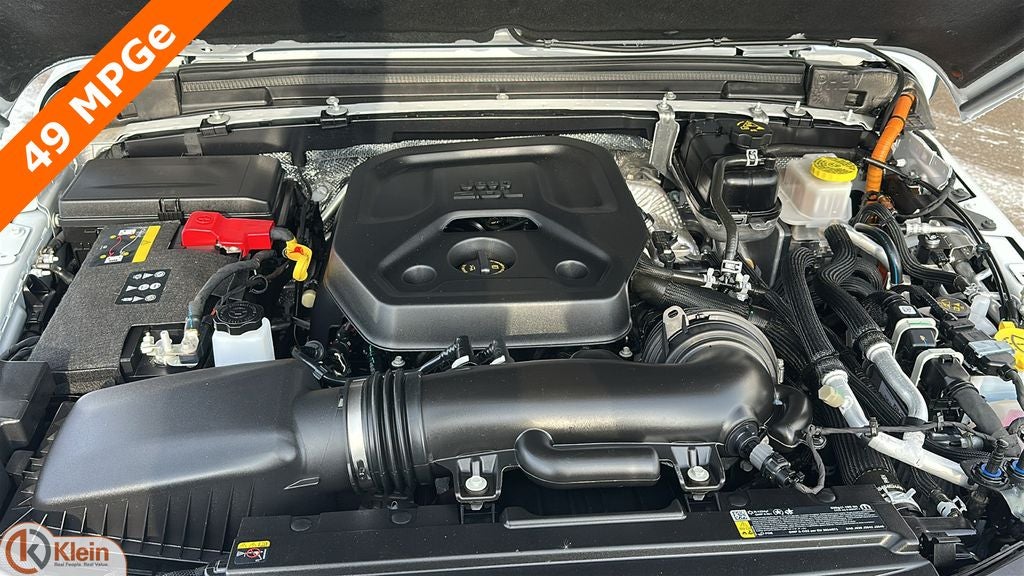 2025 Jeep Wrangler Sahara 4xe