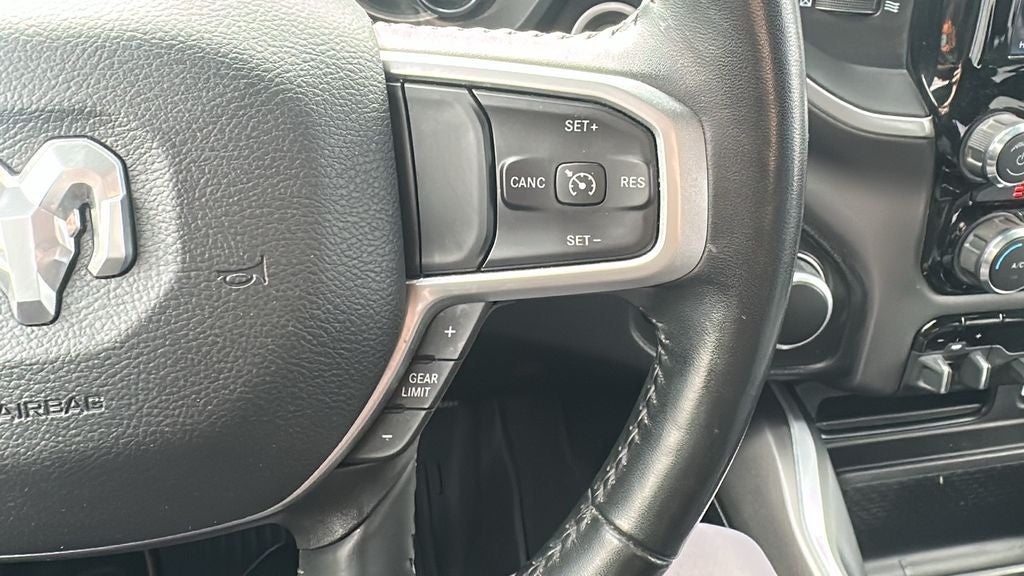 2022 RAM 1500 Big Horn Crew Cab 4x4 5'7' Box