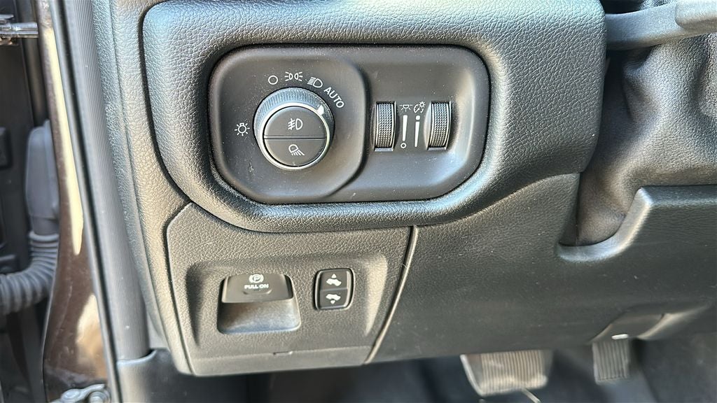 2019 RAM 1500 Big Horn/Lone Star Crew Cab 4x4 5'7' Box