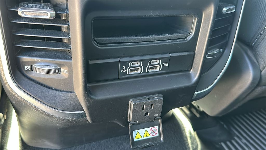 2019 RAM 1500 Big Horn/Lone Star Crew Cab 4x4 5'7' Box