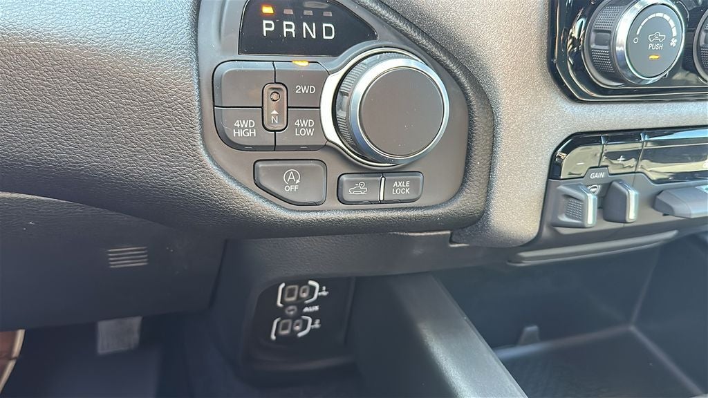 2026 RAM Ram 1500 RAM 1500 WARLOCK CREW CAB 4X4 5'7' BOX