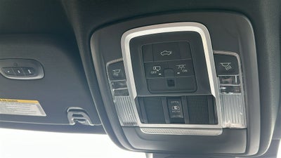 2021 RAM 1500 Laramie Crew Cab 4x4 5'7' Box