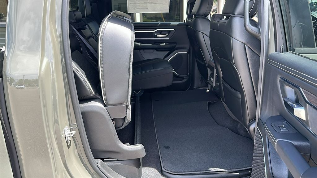 2026 RAM 1500 Laramie Crew Cab 4x4 5'7' Box