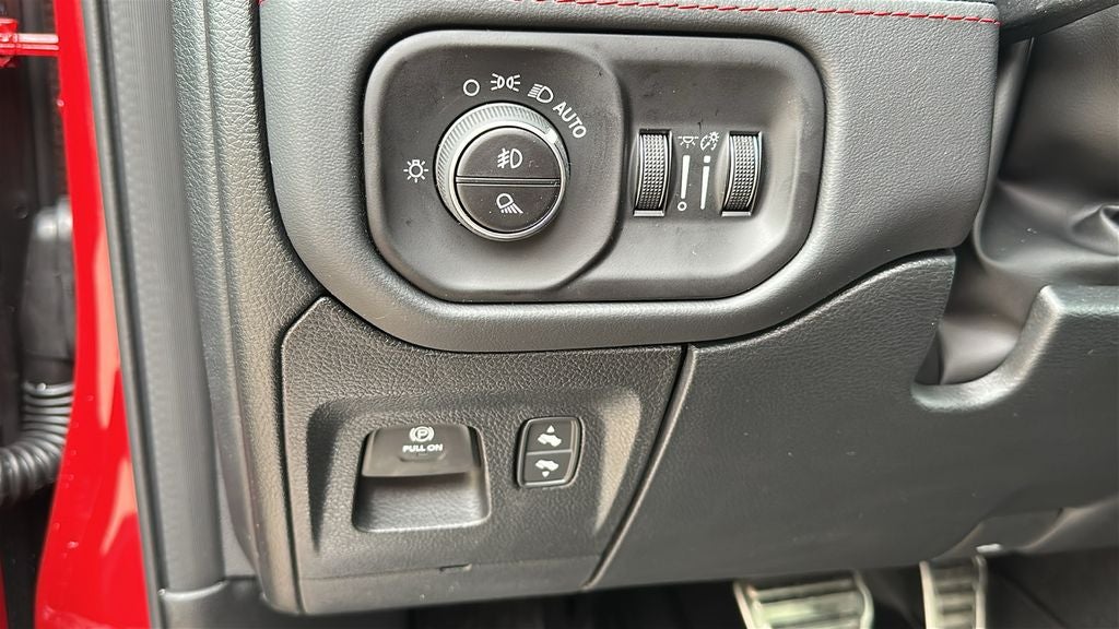 2026 RAM Ram 1500 RAM 1500 RHO CREW CAB 4X4 5'7' BOX