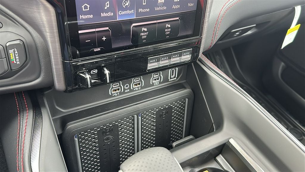 2026 RAM Ram 1500 RAM 1500 RHO CREW CAB 4X4 5'7' BOX