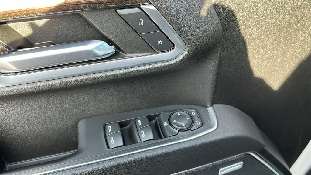 2022 Chevrolet Silverado 1500 4WD Crew Cab Short Bed RST