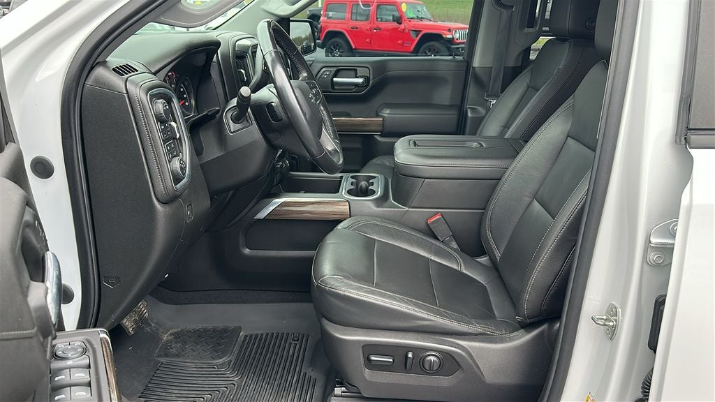 2020 Chevrolet Silverado 1500 4WD Crew Cab Short Bed RST