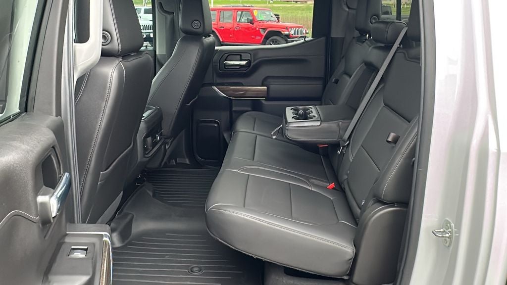 2020 Chevrolet Silverado 1500 4WD Crew Cab Short Bed RST