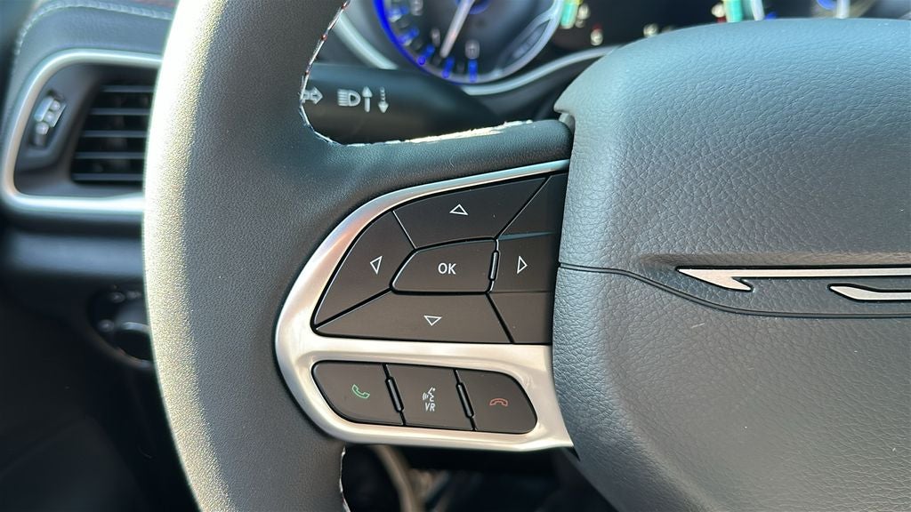 2027 Chrysler Pacifica PACIFICA SELECT AWD