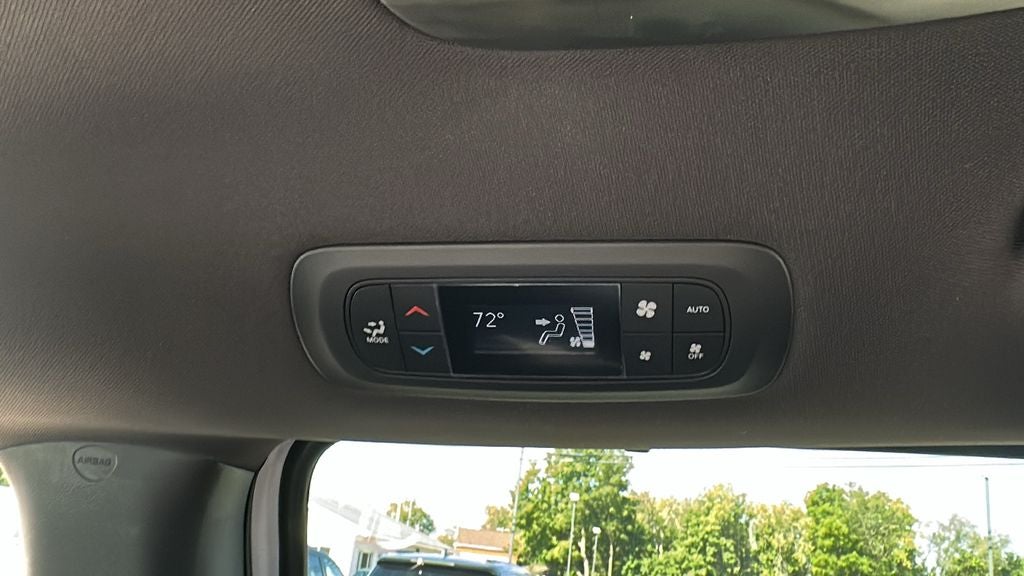 2027 Chrysler Pacifica PACIFICA SELECT AWD