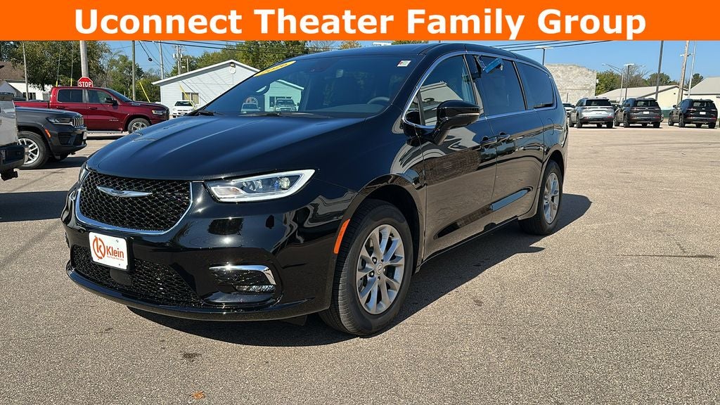 2026 Chrysler Pacifica PACIFICA SELECT AWD