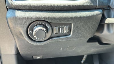 2027 Chrysler Pacifica PACIFICA SELECT AWD