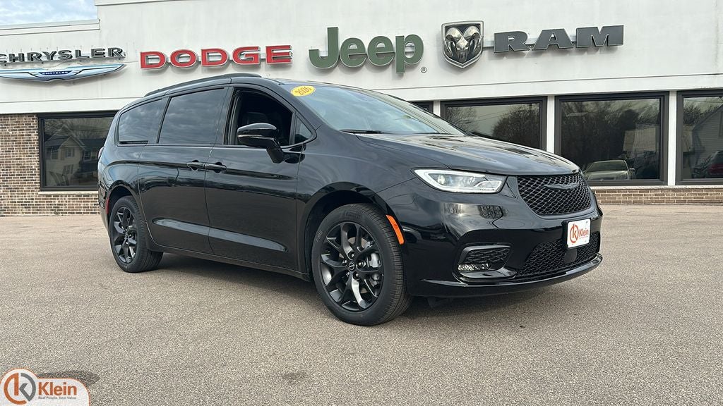 2026 Chrysler Pacifica PACIFICA LIMITED AWD