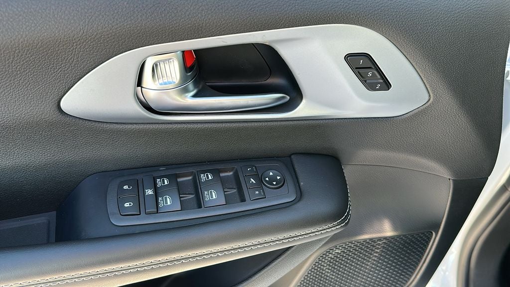 2026 Chrysler Pacifica PACIFICA LIMITED AWD