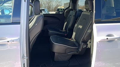 2026 Chrysler Pacifica PACIFICA LIMITED AWD