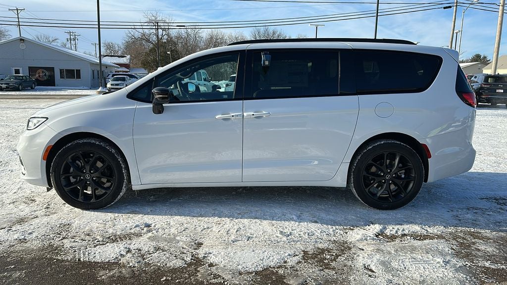 2026 Chrysler Pacifica PACIFICA LIMITED AWD