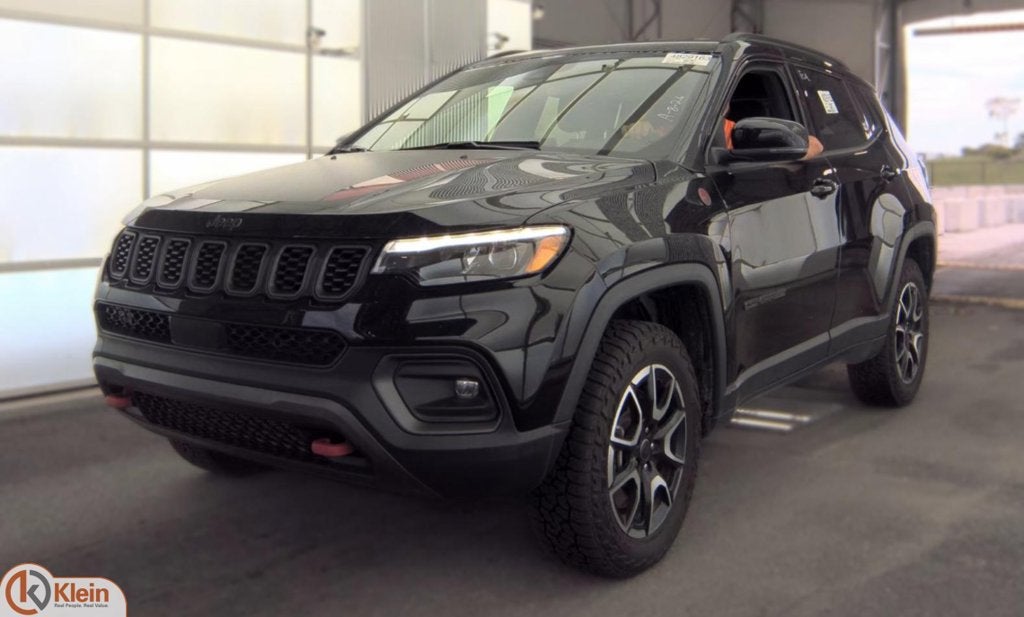 2025 Jeep Compass Trailhawk