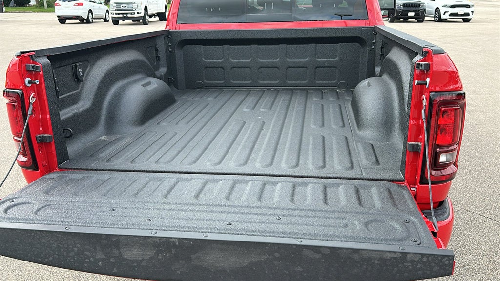 2027 RAM Ram 2500 RAM 2500 BLACK EXPRESS CREW CAB 4X4 6'4' BOX
