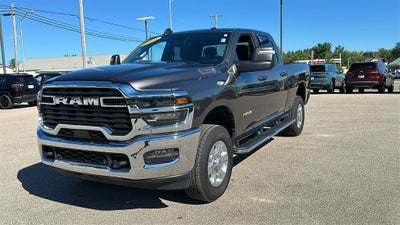 2025 RAM 2500 Big Horn Crew Cab 4x4 6'4' Box