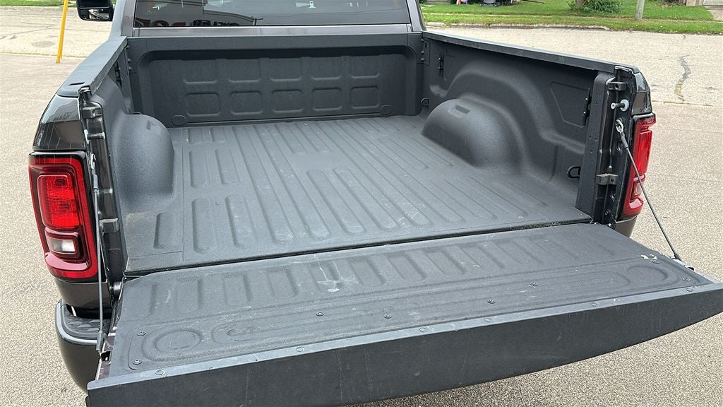 2025 RAM 2500 Big Horn Crew Cab 4x4 6'4' Box