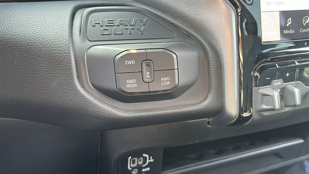 2025 RAM 2500 Big Horn NIGHT EDITION