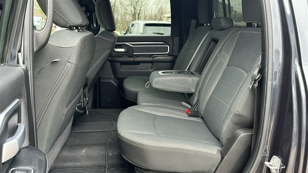 2021 RAM 2500 Big Horn Crew Cab 4x4 6'4' Box