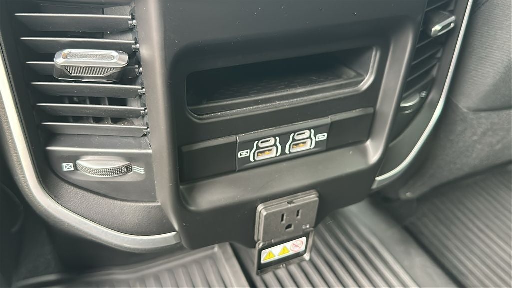 2021 RAM 2500 Big Horn Crew Cab 4x4 6'4' Box